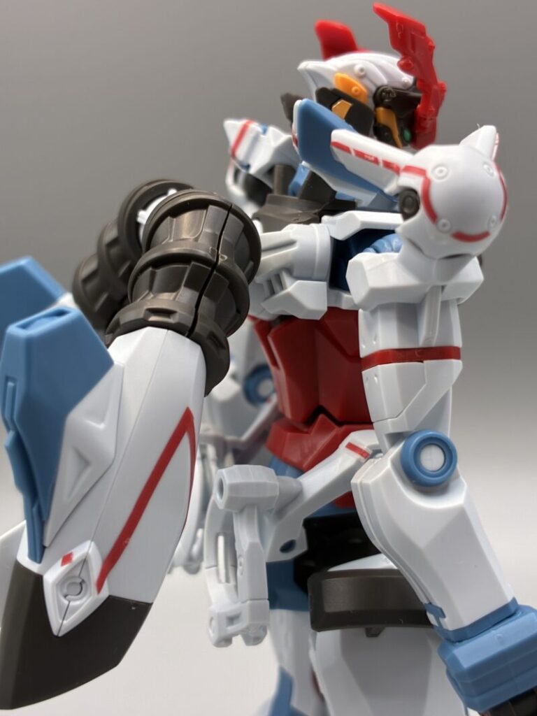 ジークアクス 背面脊椎フレーム 有機的ディテール